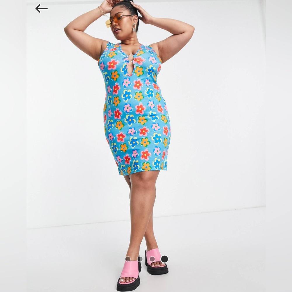 Retro Floral Print Plus Mini Dress with Ring Bust Detail; Sz US 20